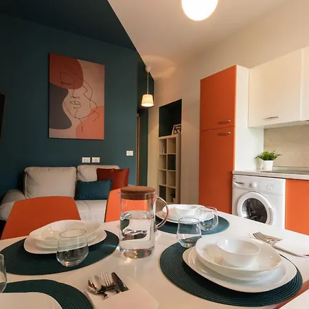 Lägenhet Confortevole Bilocale In Zona Porta Nuova *